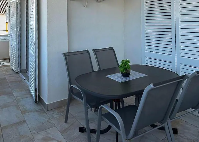 Appartement 1 Bedroom Gorgeous In *