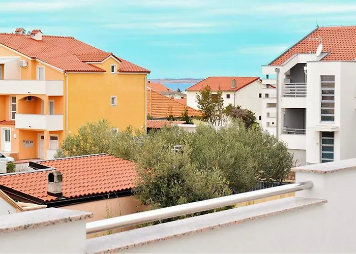 1 Bedroom Gorgeous In Appartement *