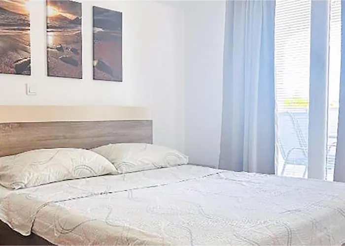 Apartmán 1 Bedroom Gorgeous In *